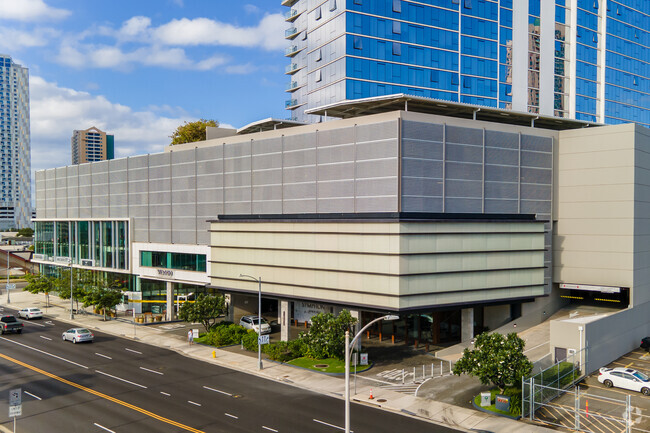 Building Photo - Symphony Honolulu