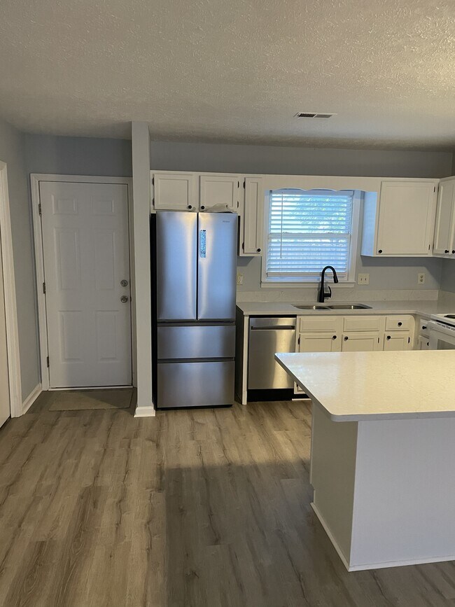 Foto del edificio - 415 10th Ave S