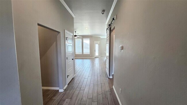 Foto del edificio - 19108 Grove Pkwy
