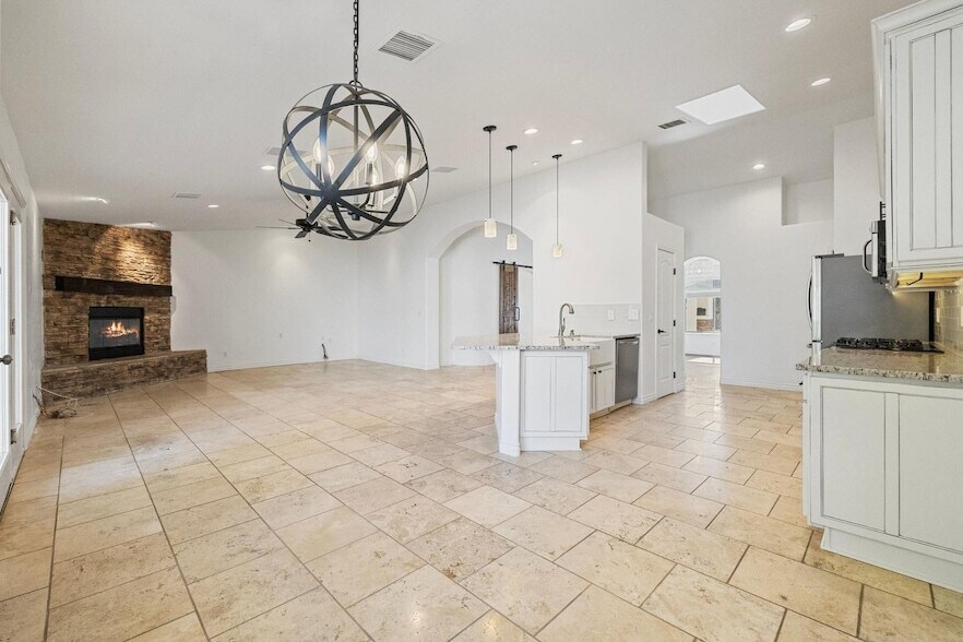 5233 N 15th St, Phoenix, AZ 85014 | Apartments.com