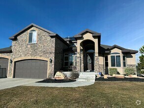 Building Photo - 1202 Michaelsen Way