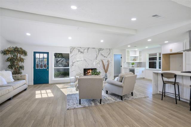 Foto del edificio - 2400 Bengal Ln