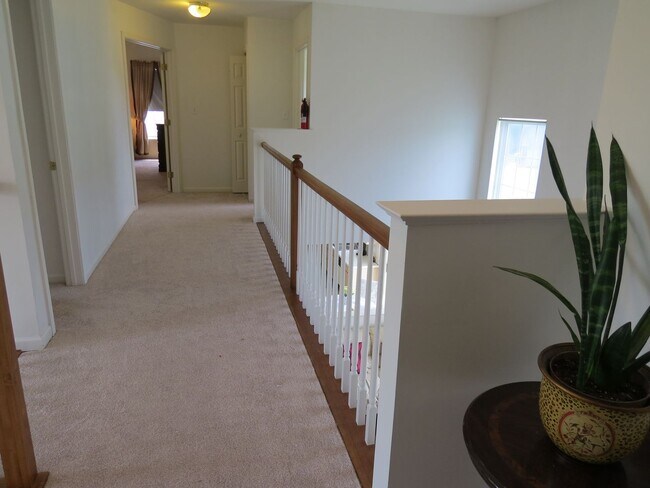 Foto del edificio - Coming Soon -  Charming 4 bedroom in Salem...