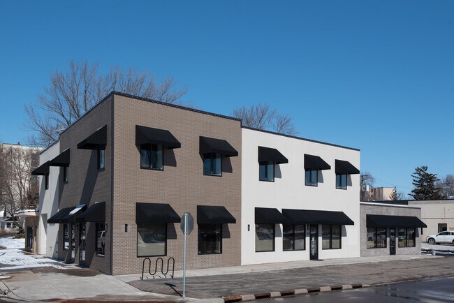 Vista exterior - 63 7th Ave S