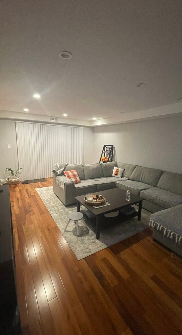 7459 S 86th Ave Unit 3, Justice, IL 60458 Condo for Rent in Justice