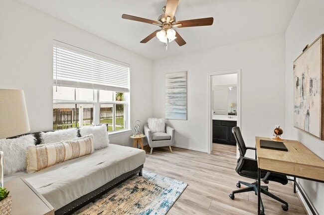 Foto del edificio - 1402 Wycliffe Dr