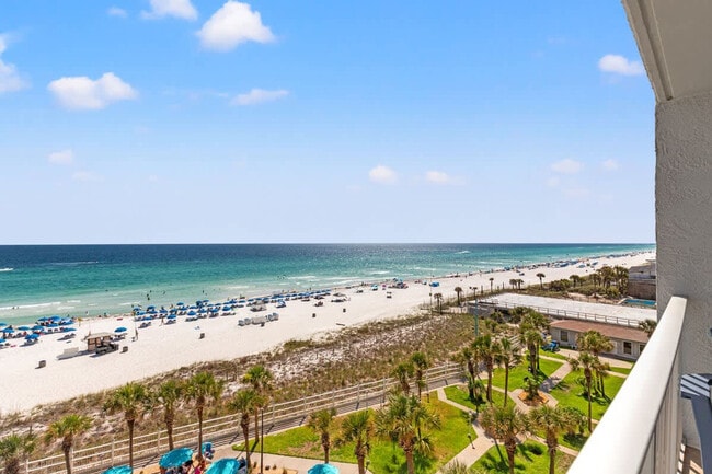 Building Photo - 5004 S Thomas Dr