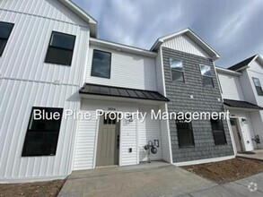 Building Photo - 2886 Sunburst Dr