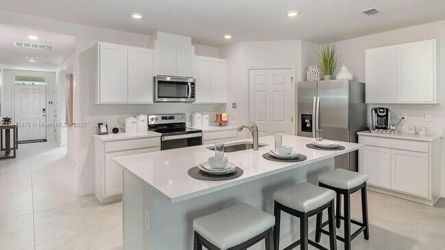 Building Photo - 3385 SW Port St Lucie Blvd