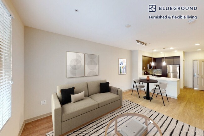 Foto del edificio - 121 E. Route 66-SI FL3-ID11775A