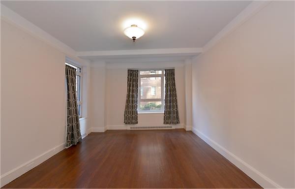 Building Photo - 2 Beekman Pl