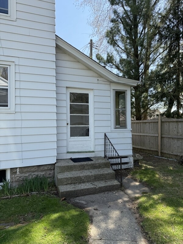 Foto del edificio - 311 W William St