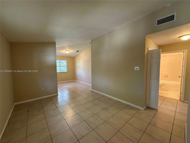 Foto del edificio - 1261 SE 31st Ct
