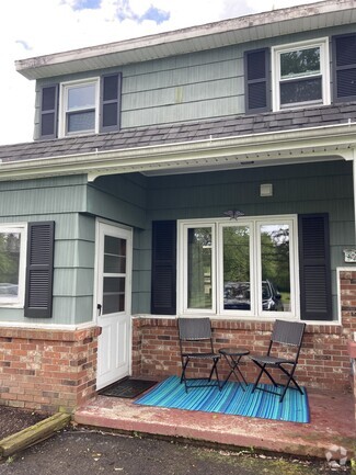 Building Photo - 2473 Bauer Rd
