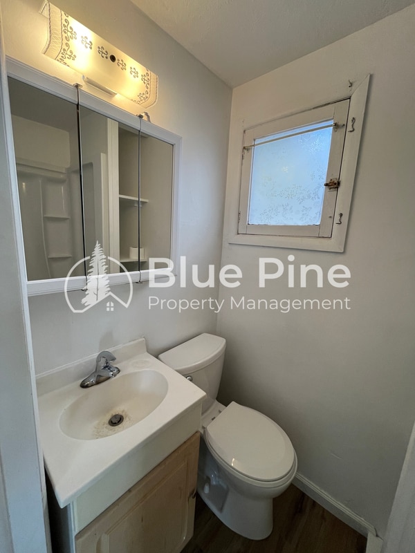 Building Photo - 1324 S 4th Ave