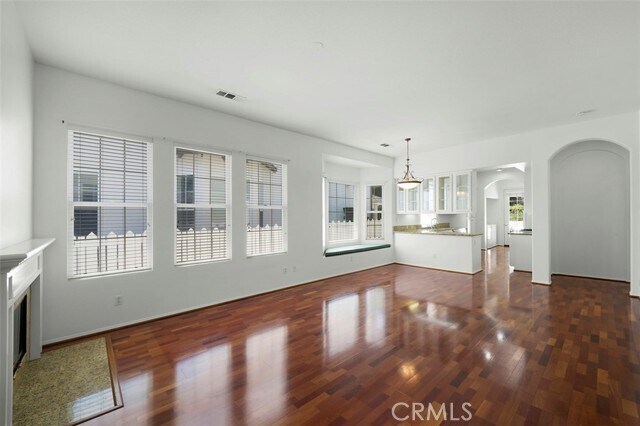 Foto del edificio - 80 Winslow Ln