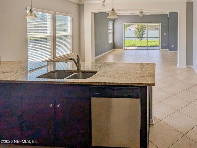 Building Photo - 10104 Bedford Lakes Ct
