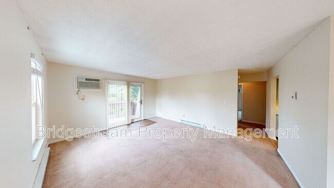Foto del edificio - 1431 Minstrel Dr