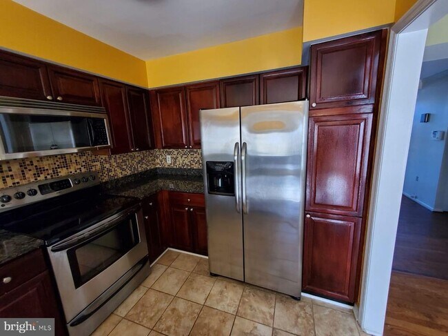 Building Photo - 6122 Talavera Ct