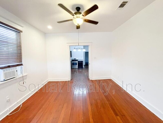 Building Photo - 4517 Walmsley Ave