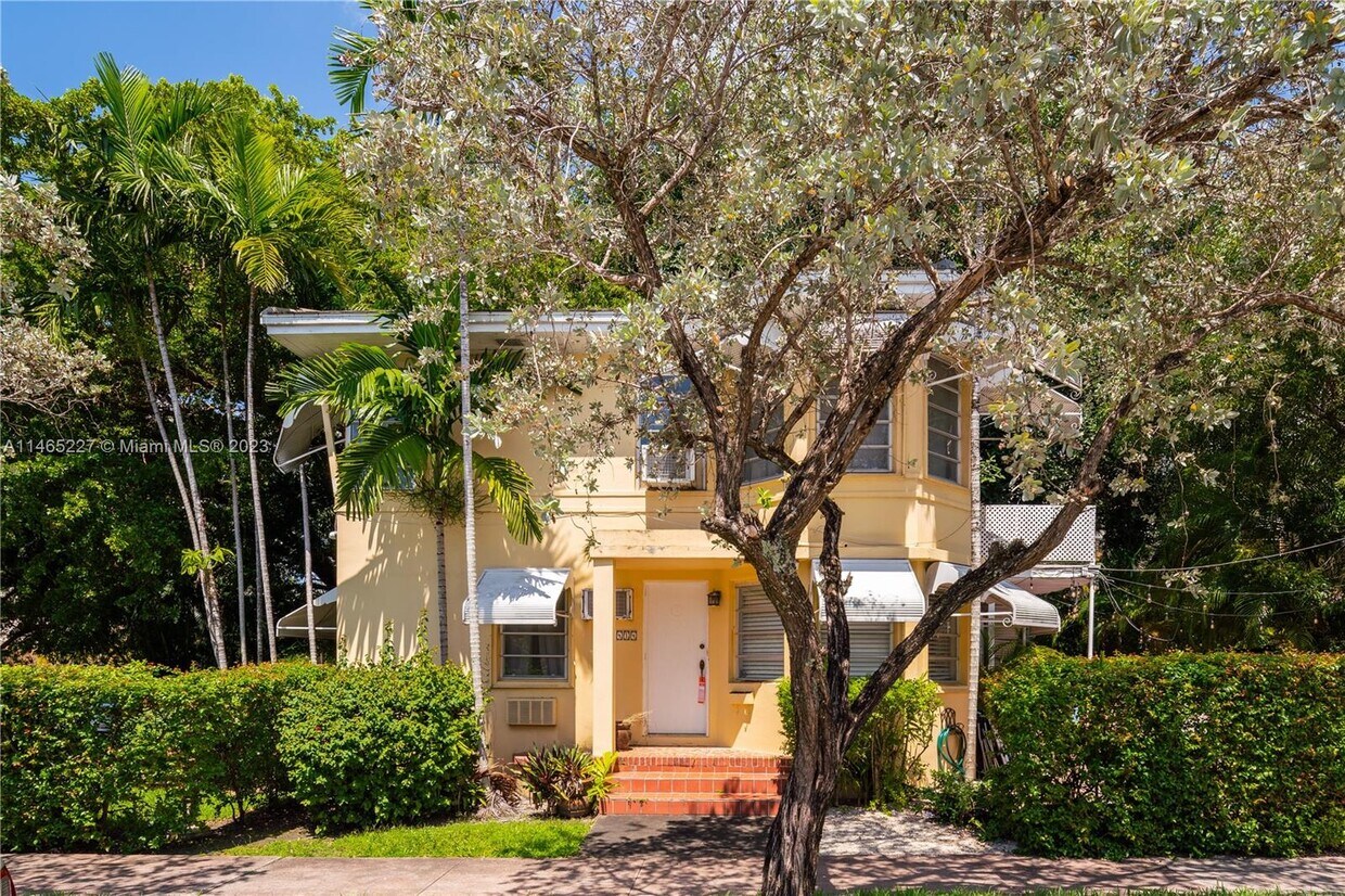 1414 Galiano St Unit 1414, Coral Gables, FL 33134 Room for Rent in