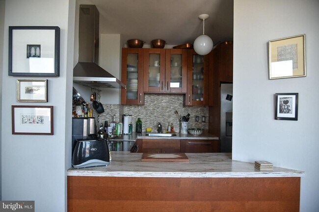 Building Photo - 1325 13th St NW