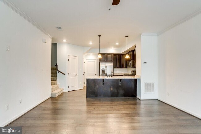 Foto del edificio - 41441 Black Cherry Terrace