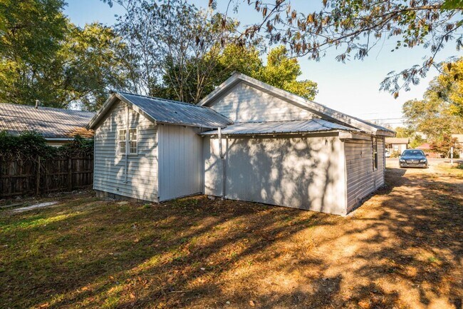 Foto del edificio - Beautifully Renovated 3BR Home in Bessemer...