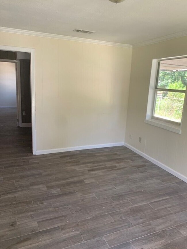 Foto del edificio - 2931 Grassmere St