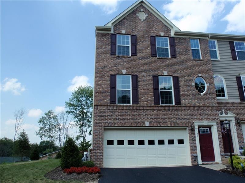 Primary Photo - 325 Broadstone Dr