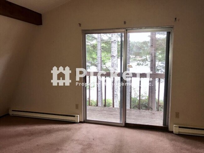 Foto del edificio - 2 Bed Waterfront Cabin on Lake Symington