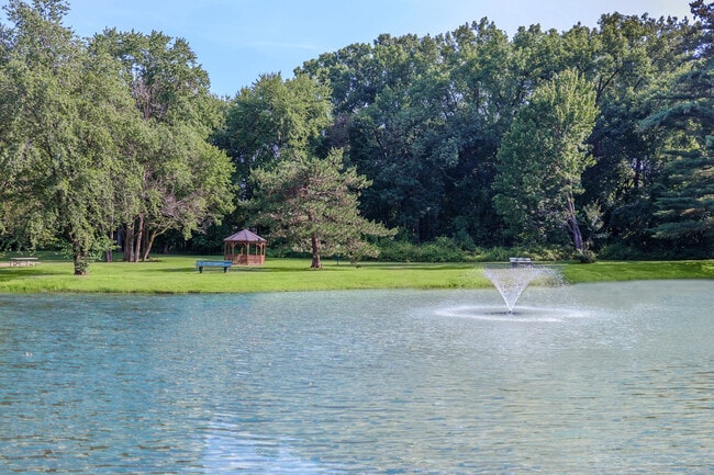 Foto del edificio - Foxrun Apartments