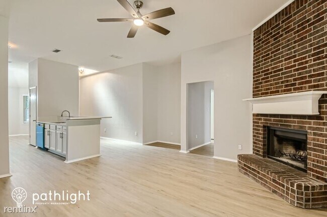 Foto del edificio - 3 br, 2 bath House - 1658 Wildflower Dr UNIT