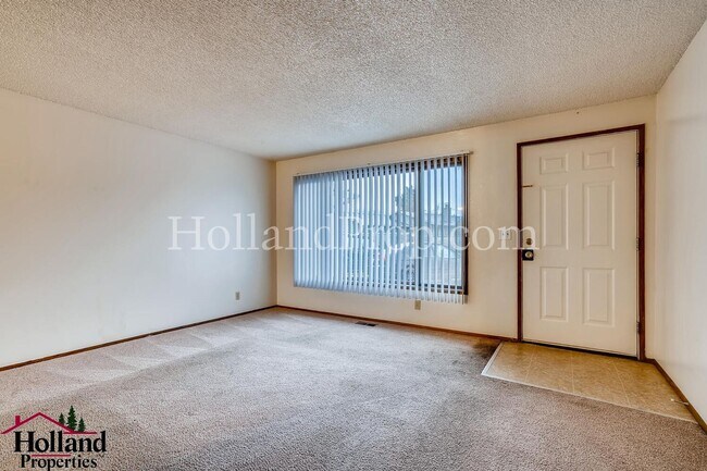 Foto del edificio - 1722 NE 230th Ct