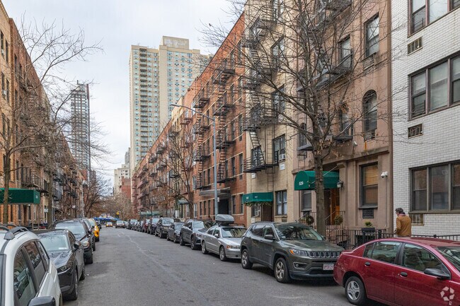 Foto del edificio - 521 E 88th St