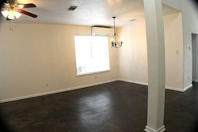 Foto del edificio - 20706 Grenoble Ln