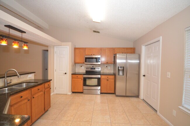 Foto del edificio - 2521 Glade Springs Dr