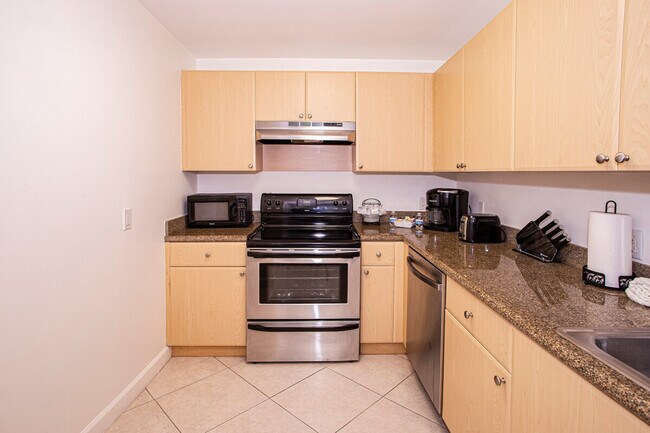Foto del edificio - 2280 SW 32nd Ave