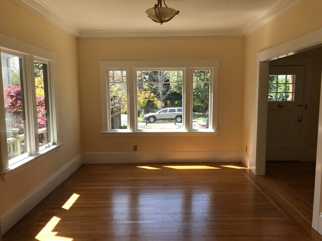 Living Room - 3293 Briggs Ave