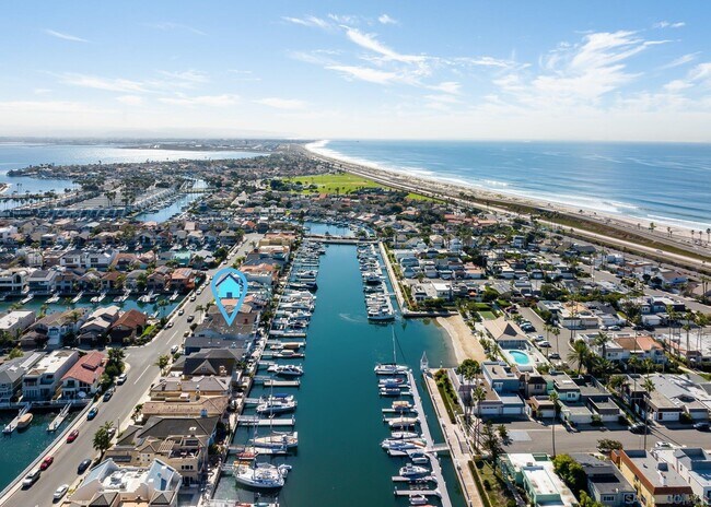 Building Photo - 36 Admiralty Cross