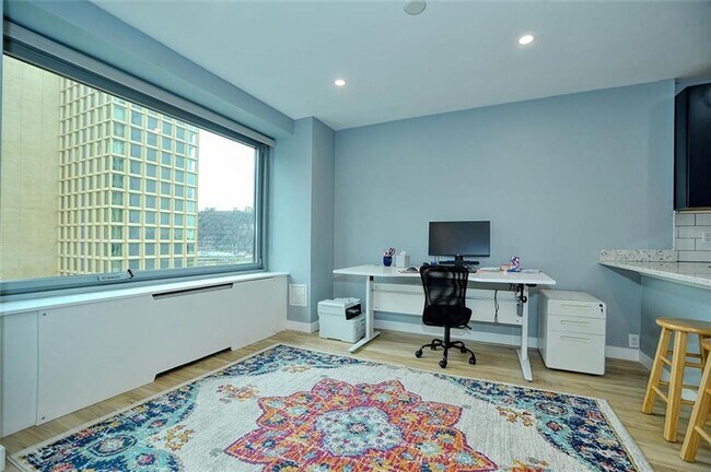 Foto del edificio - 320 Fort Duquesne Blvd