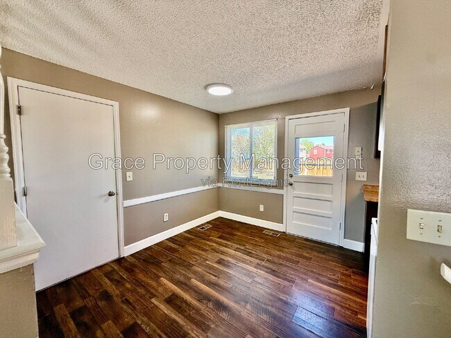 Building Photo - 2757 E 117th Way