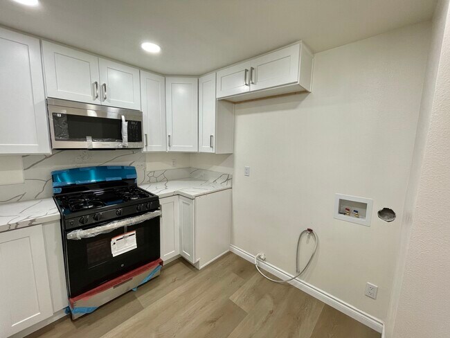 Foto del edificio - 936 Fairway Ave