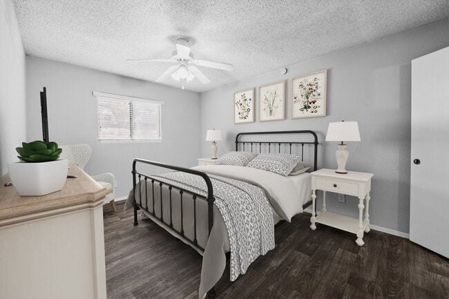 Building Photo - Timbercreek Apartments