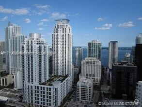 Building Photo - 1060 Brickell Ave