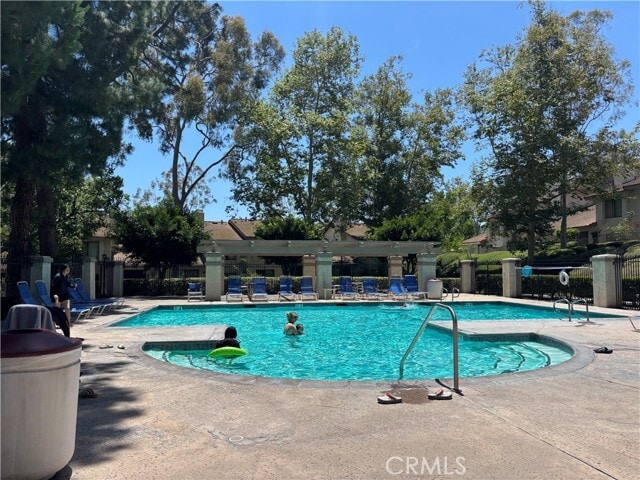 Building Photo - 957 Creekside Dr