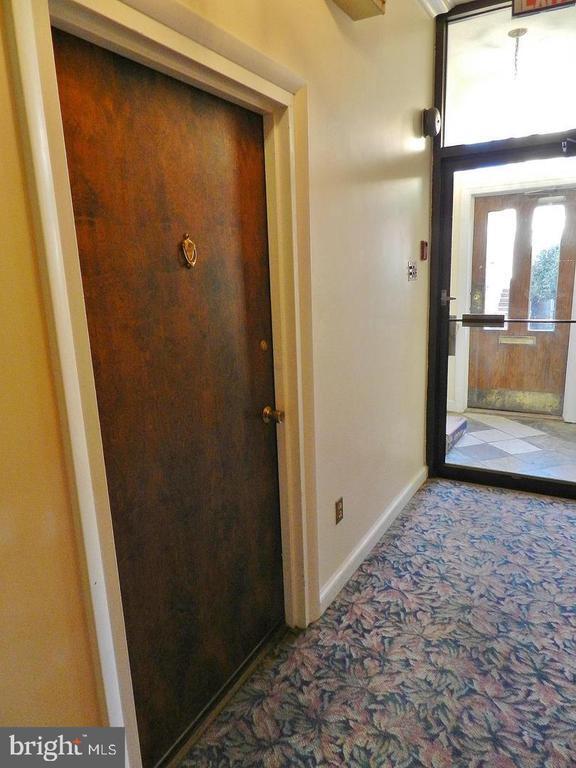 Building Photo - 2120 N St NW