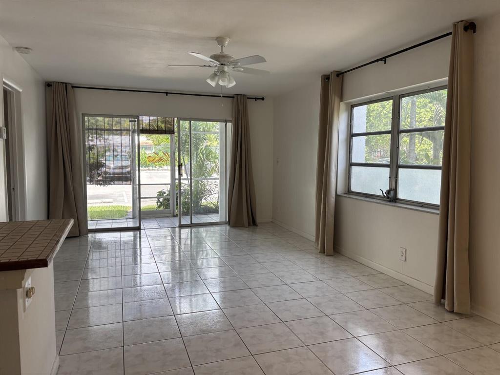 Foto principal - 3040 NE 16th Ave
