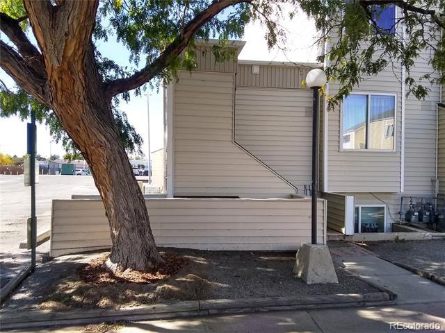 Foto del edificio - 10742 E Exposition Ave