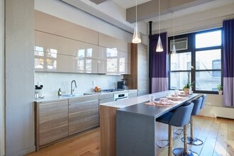 Building Photo - 161 W 15th St